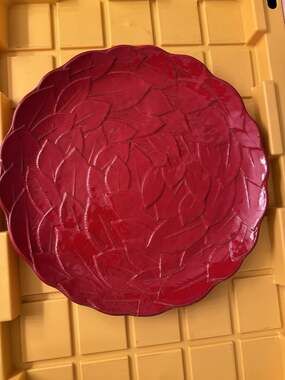 Red Ceramic Leaf Plate Scalloped Serving Platter Holiday Christmas Decor Dish